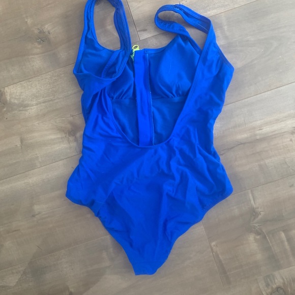 90’s bathing suit - Picture 2 of 2